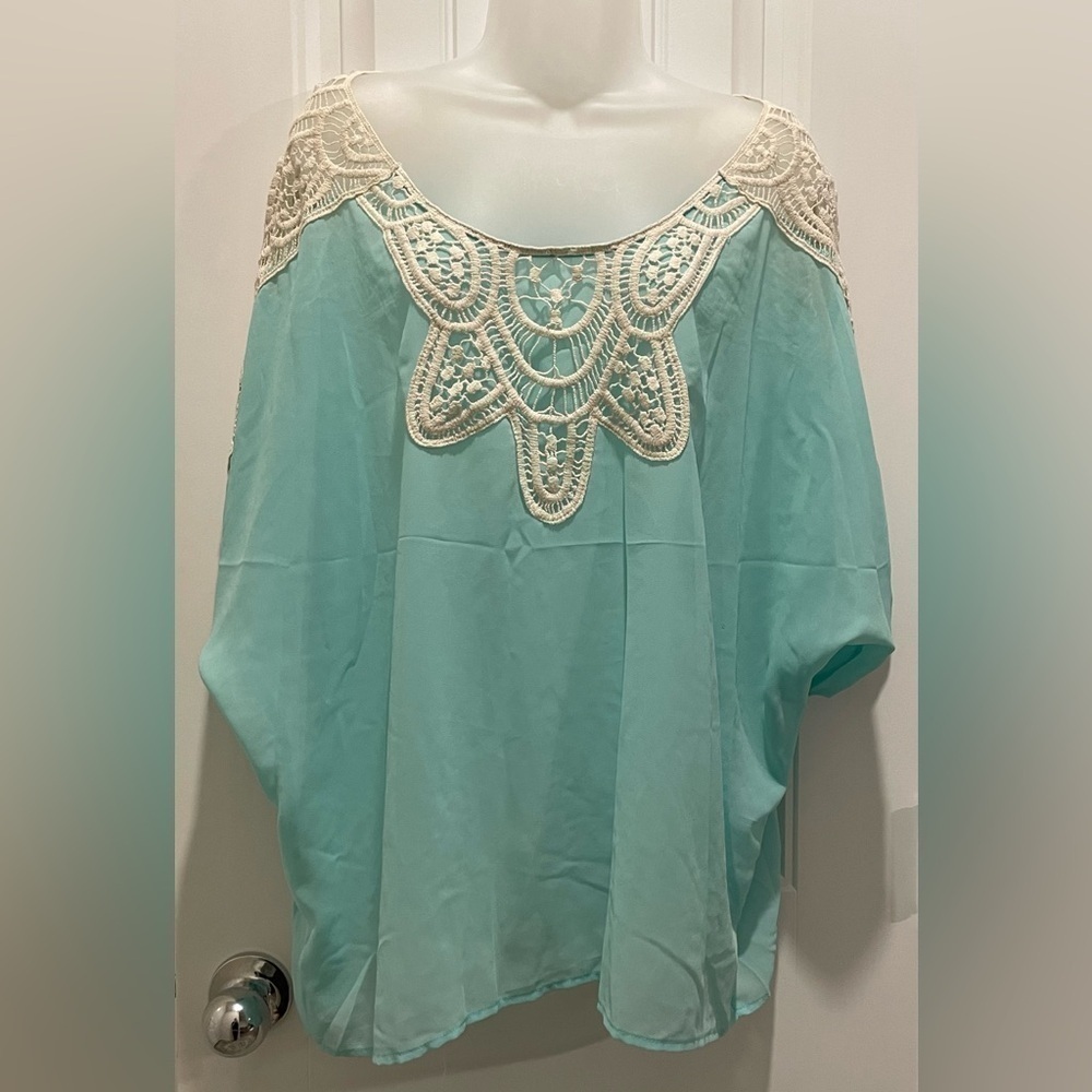 Umgee Women’s Tunic Top 1XL Green Lace Crochet Cottagecore Coastal Grandma